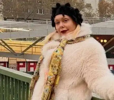 Албена Вулева шокира с нова визия в Виена!