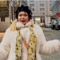 Албена Вулева шокира с нова визия в Виена!