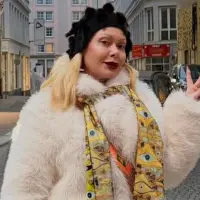 Албена Вулева шокира с нова визия в Виена!