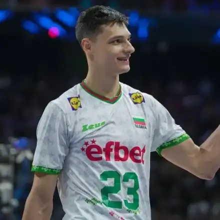 Алекс Николов: Волейболист става рапър и шокира България!