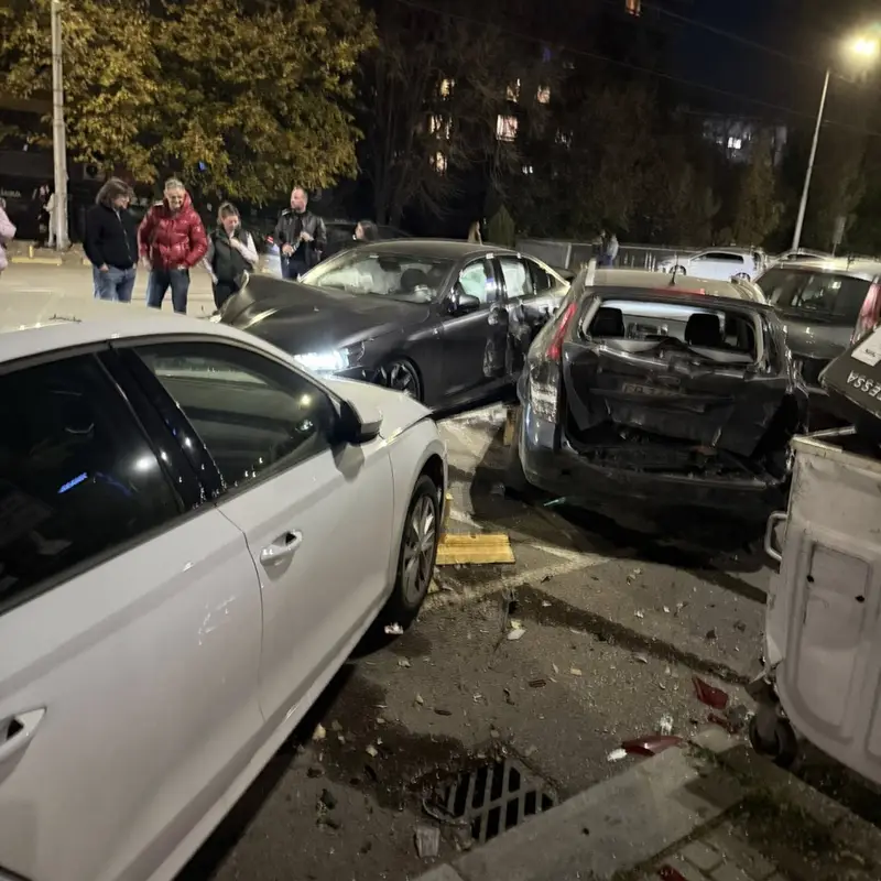 Шок! Бивш шеф на 'Автомагистрали' помете 6 коли в София!