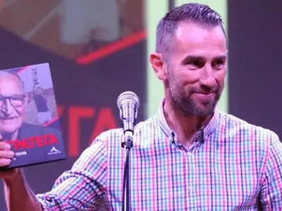 Бившият футболист Стойко Сакалиев: Виждал съм НЛО! Исках да говоря с тях, но не можах, казва Стефка Берова