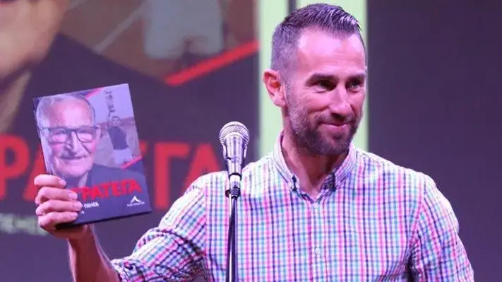 Бившият футболист Стойко Сакалиев: Виждал съм НЛО! Исках да говоря с тях, но не можах, казва Стефка Берова