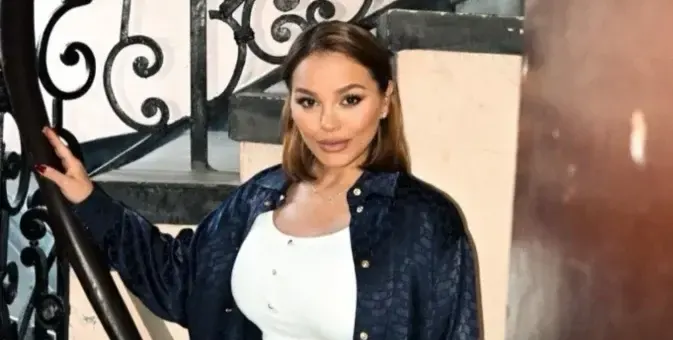 Деси Слава  излязла от токсична връзка