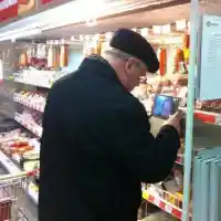 Детски банди обират старци по магазините