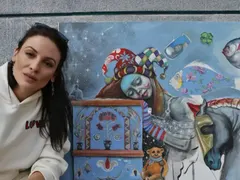 Скандал! Диана Димитрова продава картини в Норвегия!