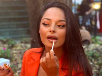 Дъщерята на Доган гримира водещите на „Биг Брадър“! Майка й Ширин вече е актриса