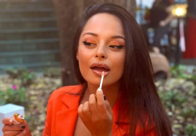 Дъщерята на Доган гримира водещите на „Биг Брадър“! Майка й Ширин вече е актриса