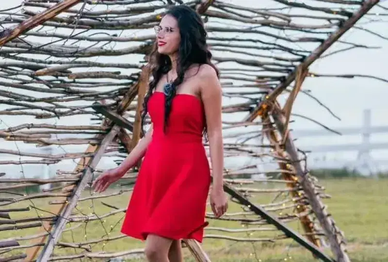 Евгения от "Диви и красиви" си напари дупарата