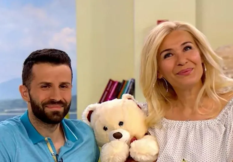 Георги Блажев  се подмазва  на Гала