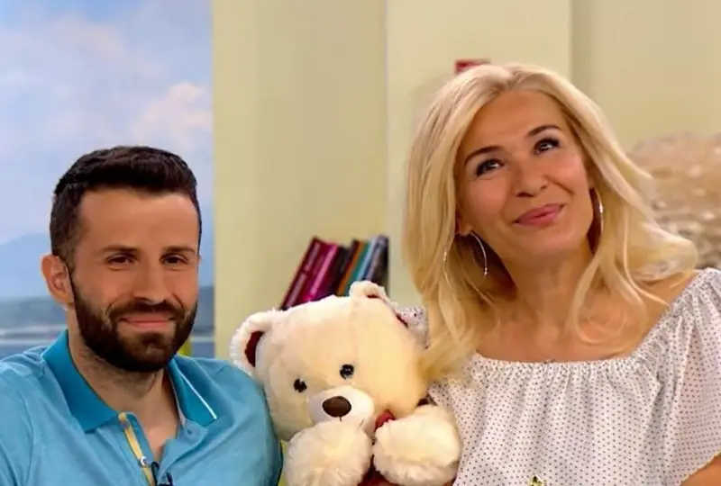 Георги Блажев  се подмазва  на Гала