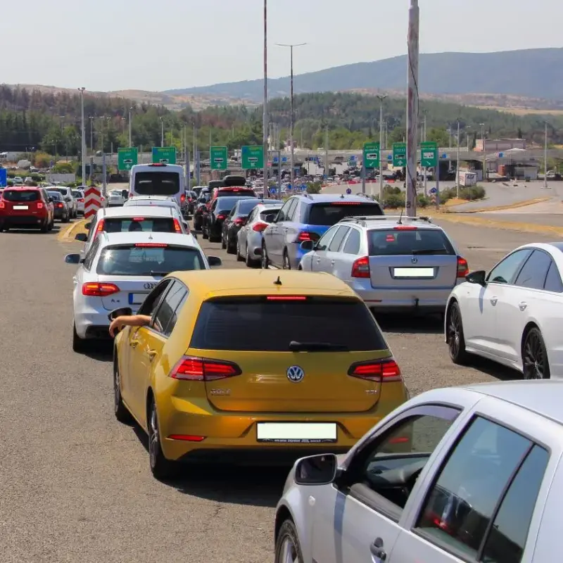 Гърция шокира туристите с нови глоби на границата!