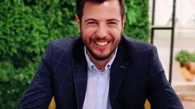 Шок! Илиян Любомиров разплака баба си на 87 с емоционално послание!