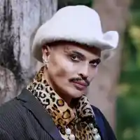 Иво Димчев взриви Калифорнийския женски фест с награда!