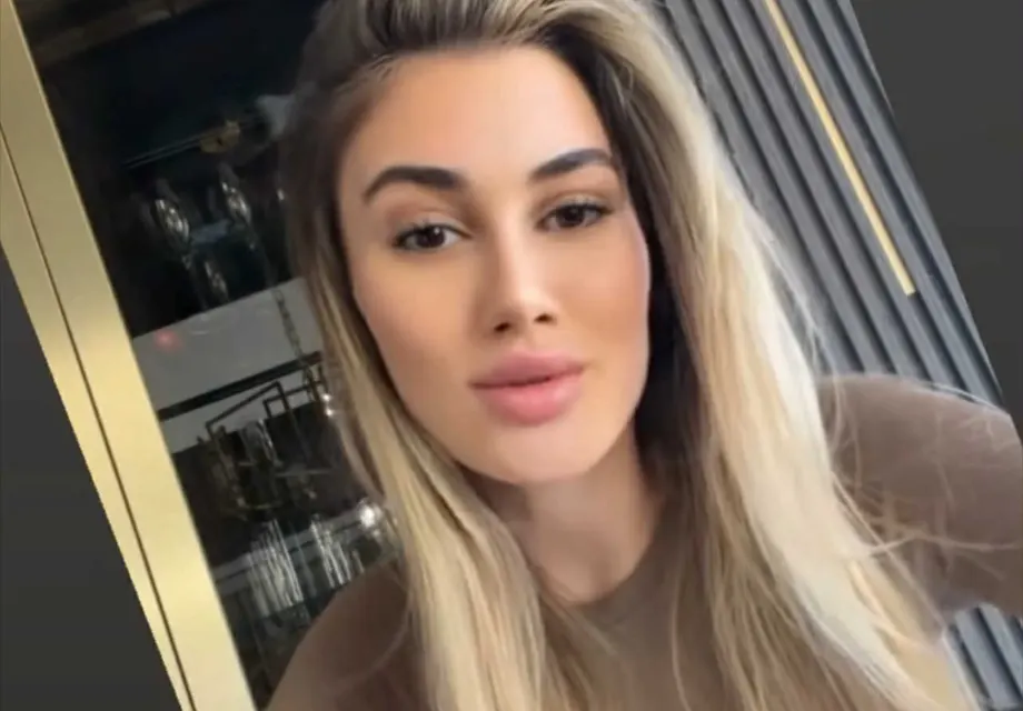 ЖЕНСКА ВОЙНА!! Младата Йоана Илиева се нахвърли бясна върху Даниела Рупецова! (ето причината – ВИЖ ТУК)