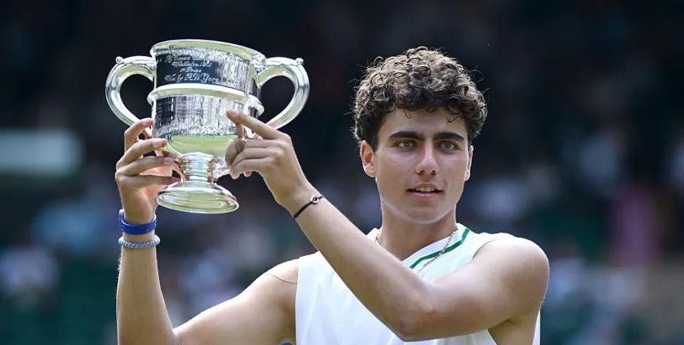 Какичка му взе акъла: Вижте първото гадже на тенис шампиона Иван Иванов! (СНИМКИ)