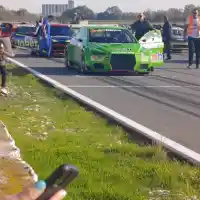 Карай умно в града – остави скоростта за пистата: Любомир Семерджиев и мисията на inbet за безопасност на пътя