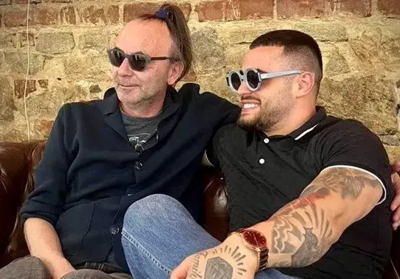 Шокираща новина: Карлос Насар ще играе себе си на театралната сцена!