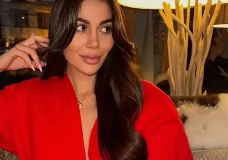 Скандал! Даниела Рупецова с ново „Порше“ от любовника си!