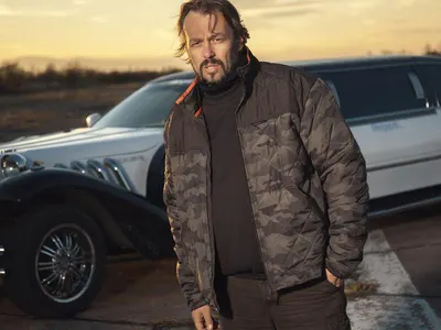 Люси Иларионов шокира с нова песен след операция в Турция!