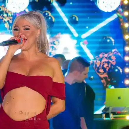 Семейният скандал на Андреа: Брат и майка на съд за неплатени сметки!