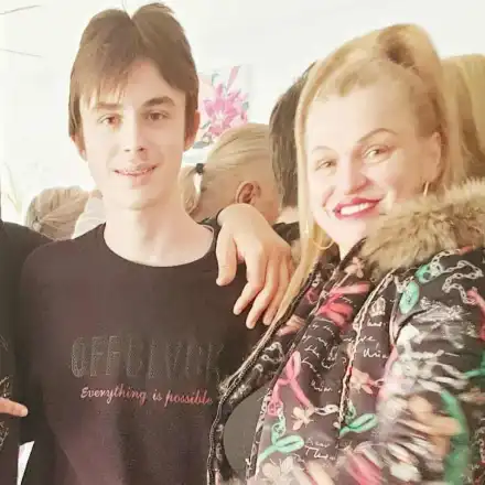 Шокираща тайна: Животът на Давид Бет и майка му с ром!