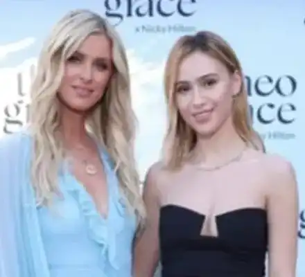 Шок! Мария Бакалова на луксозно пижамено парти с Ники Хилтън!