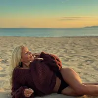 Мария Игнатова шокира с моден избор на плажа в Гърция!