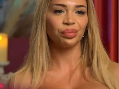 Шермин от "Ергенът" шокира с мъжки коментари за гърдите си!