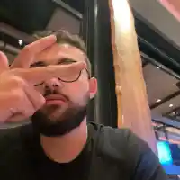 Скандал! Син на известен лекар с мощен Мерцедес предизвика катастрофа в София!