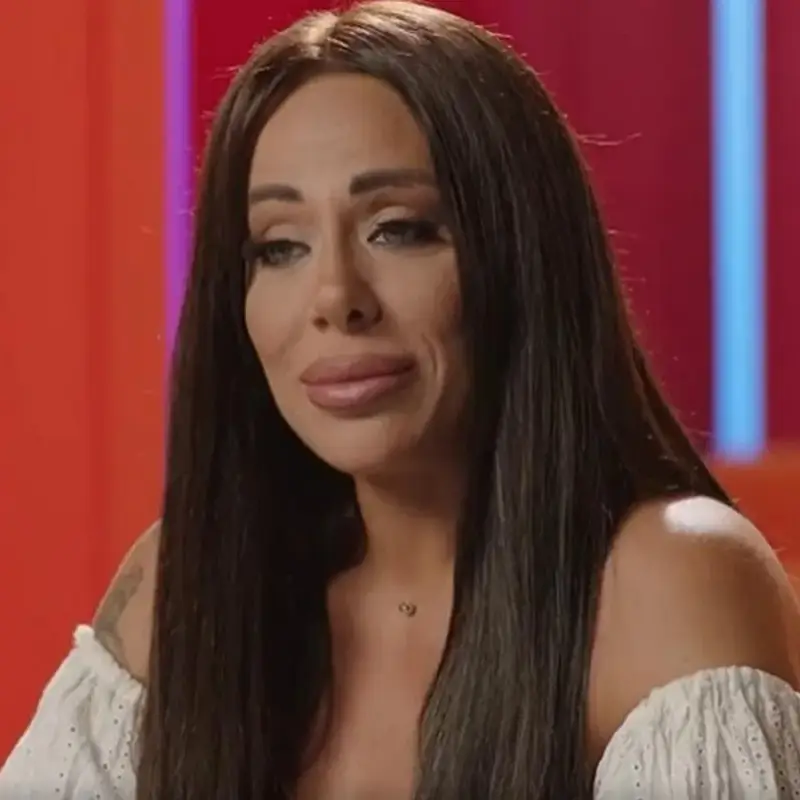 Шокиращо: Михаела Овцата печели по 5000 лева на месец!