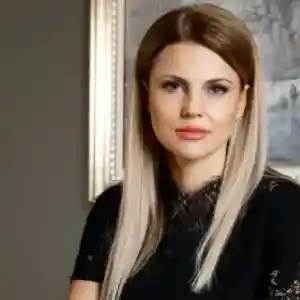 Милионерката Шарлопова  показа вопиюща неграмотност