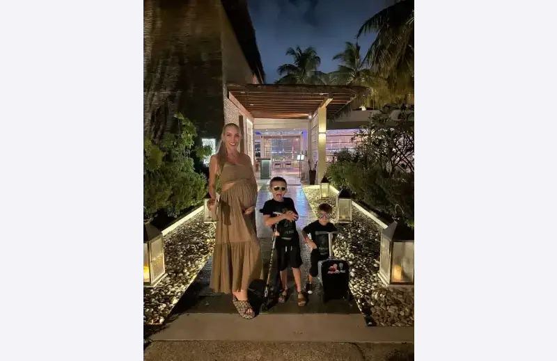 Мис България на Малдивите преди да роди