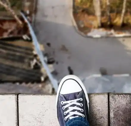 Тъжен рекорд: На всеки две седмици се самоубива човек в София!