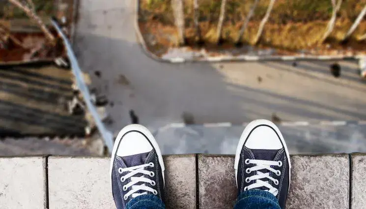 Тъжен рекорд: На всеки две седмици се самоубива човек в София!