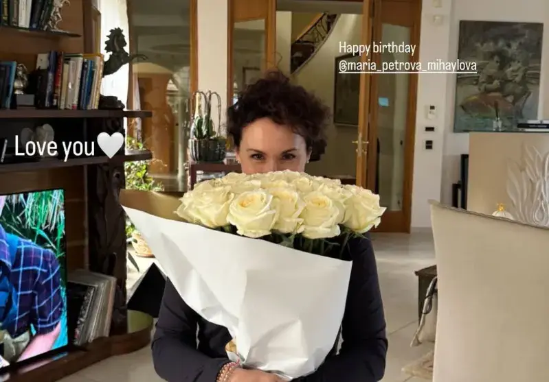 Николета Лозанова жестоко изложи свекърва си на юбилея й: Фенове питат пияна ли е Мария Петрова?! (СНИМКИ)