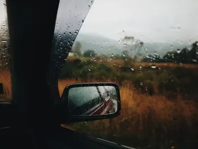 Шокираща прогноза: Дъжд и студ заливат България!