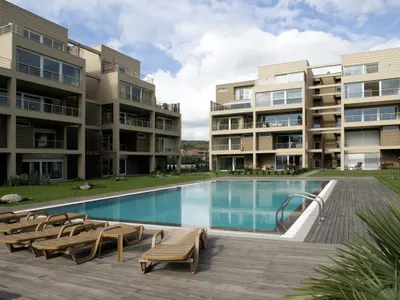 Отворените въпроси за затворените комплекси