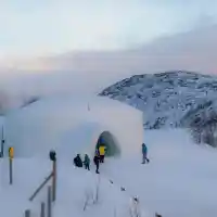 Палитра от приключения и нови хоризонти с TravelLove