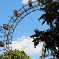 Палитра от приключения и нови хоризонти с TravelLove