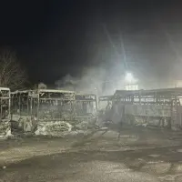 Шокиращ пожар изпепели автобуси в Костинброд!