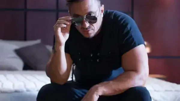 Шокираща истина: Първата кола на Константин е „Жигула“!