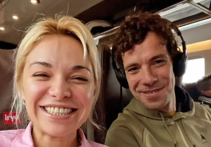 Рая и Явор подаряват кученца