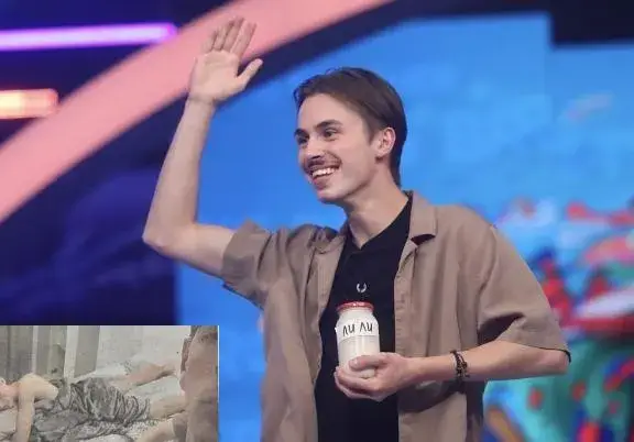 Шок! Давид от „Биг Брадър“ се оказа в леглото с друг мъж!