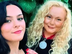 Скандал! Дъщерята на Наталия Симеонова с шокираща новина за Америка!