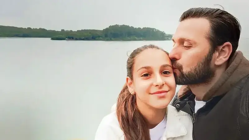 Скандалната дъщеря на Сано навърши 16! Вижте как отпразнува!