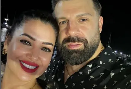 Тони Стораро позлати жена си на рождения й ден