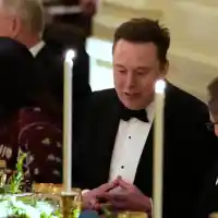 Шокираща вечеря на Тръмп с Роналдо и Мъск в Белия дом!