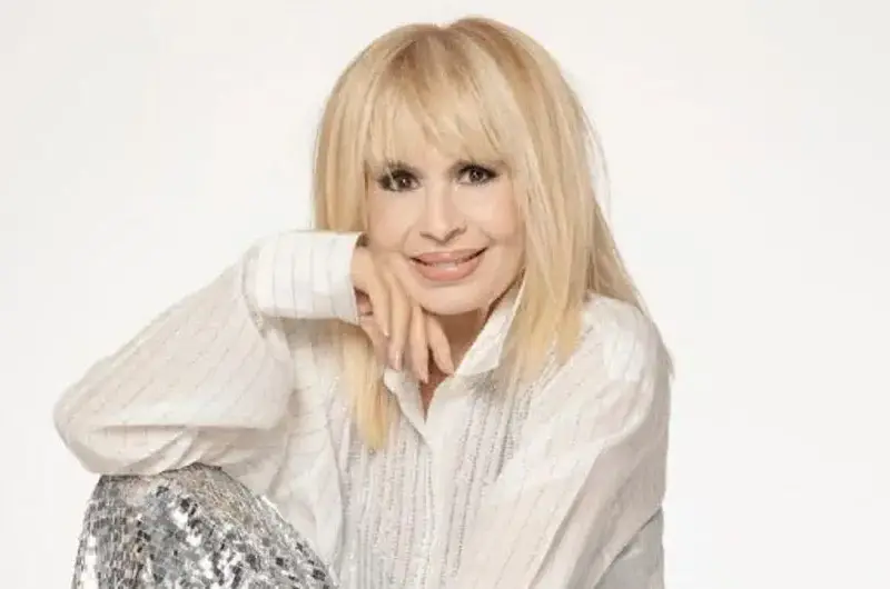 Скандал: Вежди Рашидов вае портрет на Лили Иванова!