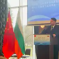 Вицепремиерът Атанас Зафиров и зам.-председателят на Постоянния комитет на Общокитайското събрание на народите Сяо Дзие присъстваха на подписването на споразумения за сътрудничество между организации в България и Китай